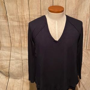 Womens Torrid V neck Thermal shirt size 2